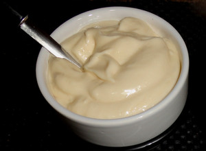 Una foto de Mayonesa casera al ajo