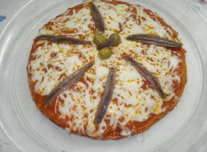 Foto principal de Pizza casera con anchoas