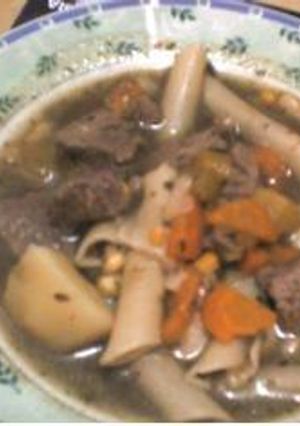 Una foto de Sopa de minestrón peruana
