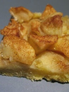 Una foto de Minis de manzana con pan de molde