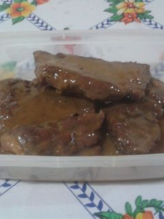 Una foto de Carne con salsa de mostaza y miel
