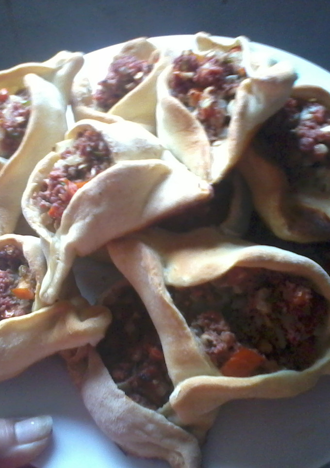 Una foto de Sfijas fáciles (empanadas árabes)