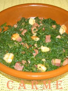Una foto de Espinacas, con jamón y langostinos