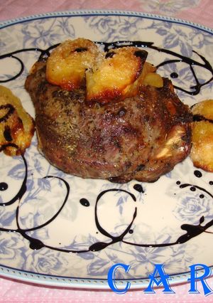 Una foto de Carrilleras de cerdo con manzana