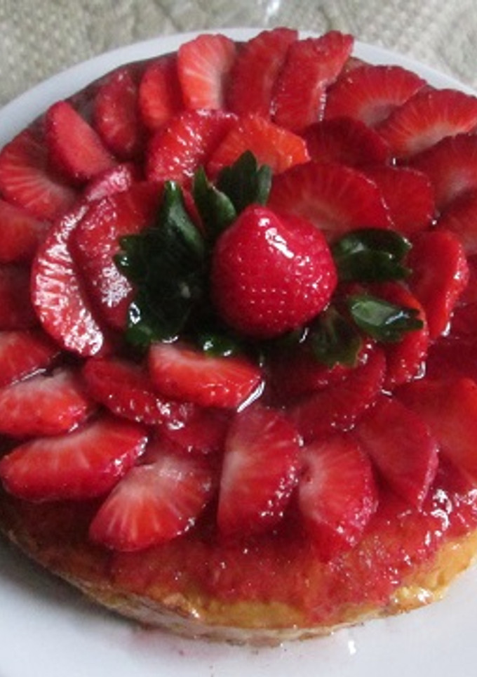 Una foto de Tarta de fresas del domingo