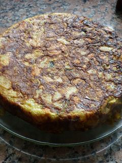 Una foto de Tortilla de ropa vieja