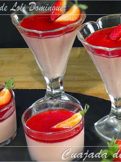 Una foto de Cuajada de fresas