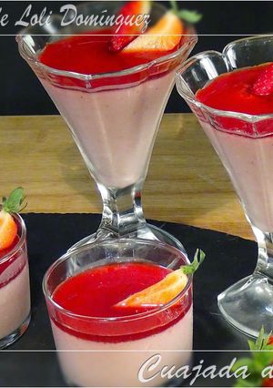 Una foto de Cuajada de fresas