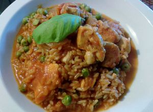 Una foto de Arroz con pollo paso a paso de cuchara