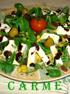 Una foto de Ensalada montañesa con queso fresco
