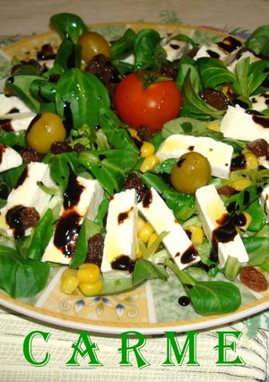 Una foto de Ensalada montañesa con queso fresco