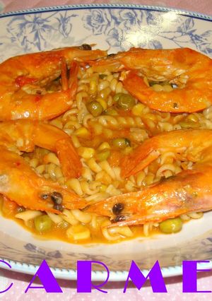 Una foto de Espirales con langostinos