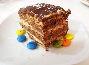 Foto principal de Pastel de chocolate y galletas