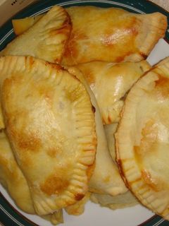 Una foto de Empanadas rellenas peruanas