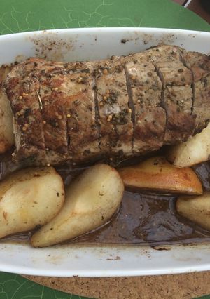Una foto de Carré "arrosto" con peras