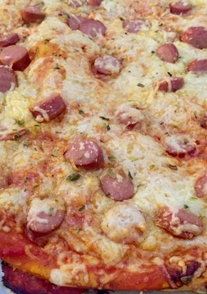 Una foto de Hojaldre de salchichas frankfurt y queso 