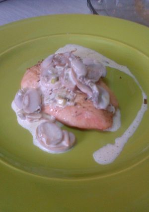 Una foto de Pollo al champignon