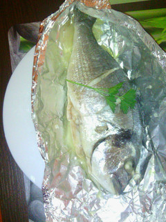 Una foto de Doradas en papillote con cebolla