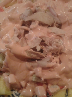 Una foto de Ensalada de pollo y queso
