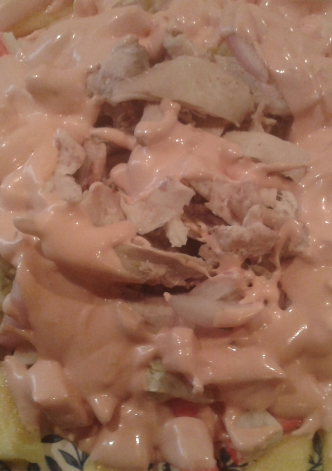 Una foto de Ensalada de pollo y queso