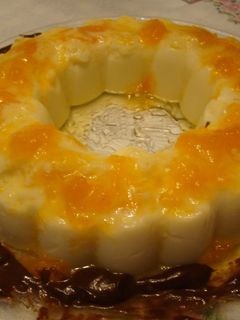 Una foto de Corona de cuajada y nata