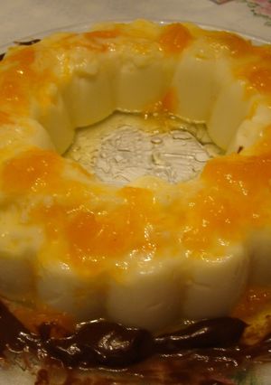 Una foto de Corona de cuajada y nata