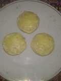 Quequitos salados con crema de cebolla