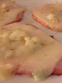 Una foto de Lomo adobado con queso