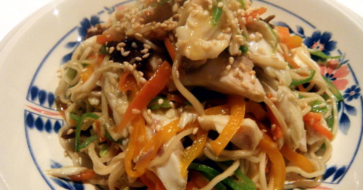 Chow mein con dorada y sésamo caramelizado Receta de Lub- Cookpad