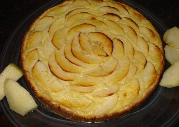 Foto principal de Tarta de manzana con masa casera
