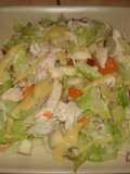 Ensalada de pollo liviana con aderezo light