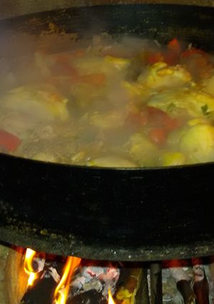 Una foto de Pollo a la portuguesa en disco de arado
