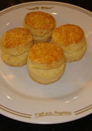Una foto de Scones de queso