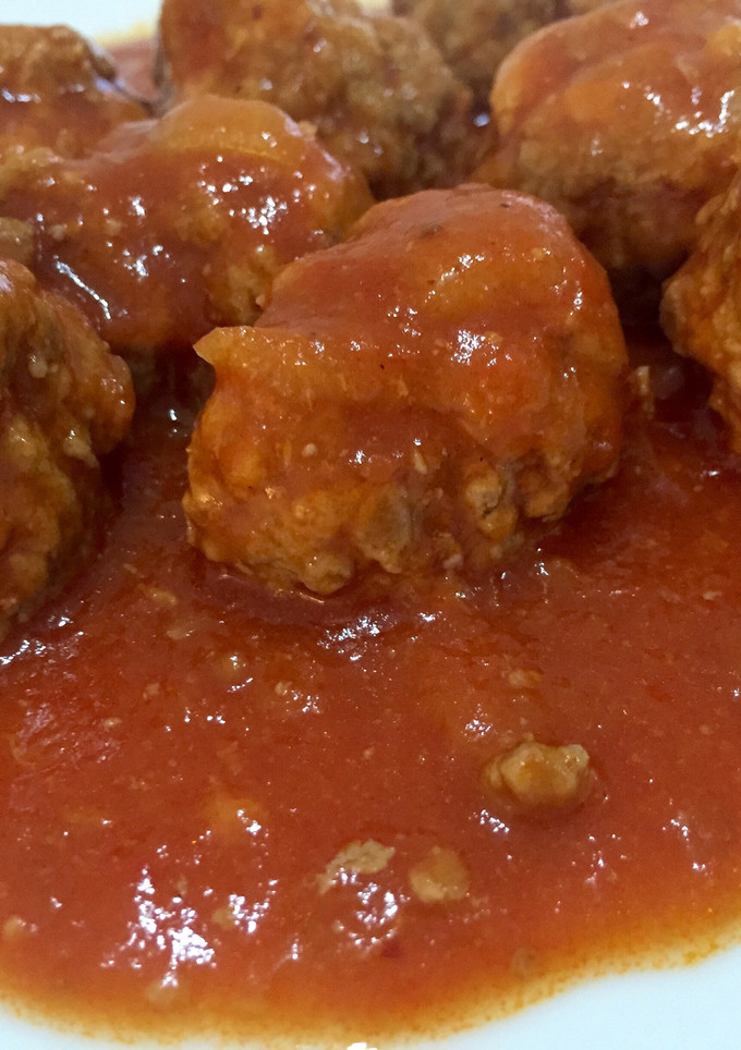 Una foto de Albóndigas con tomate fáciles 