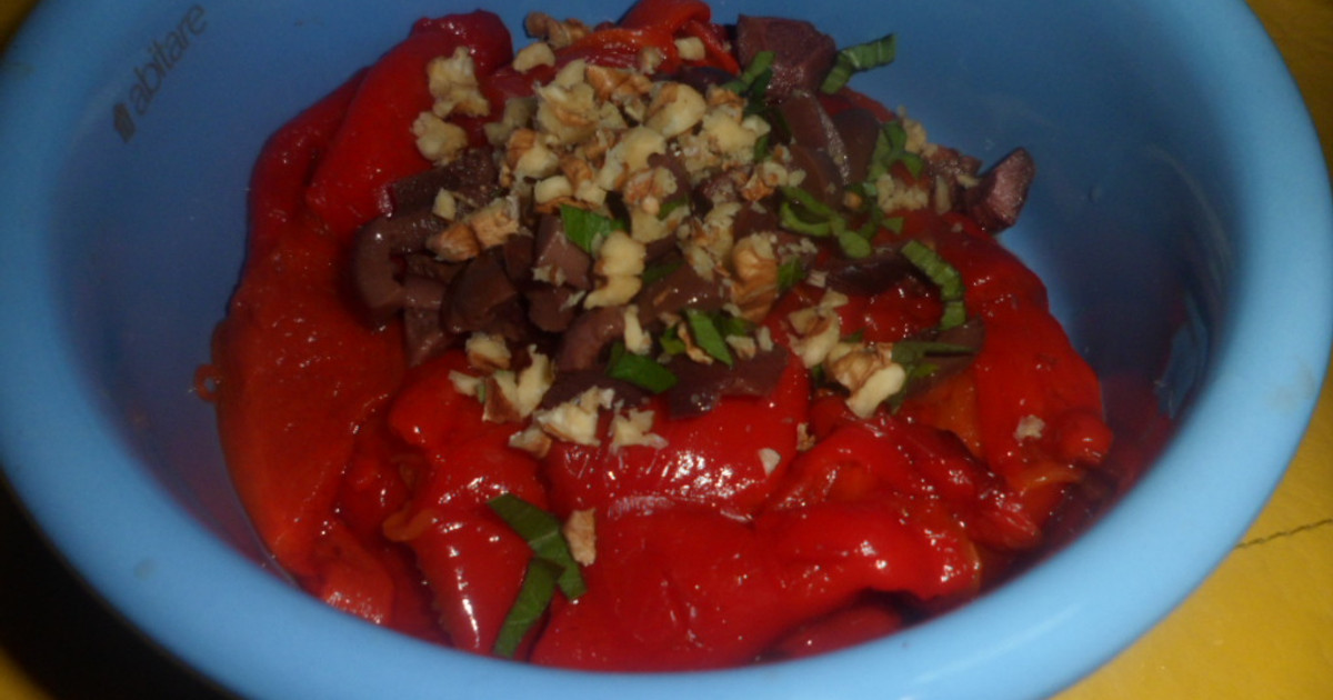 Morrones Asados Con Nueces. Receta de chiaraminutti- Cookpad