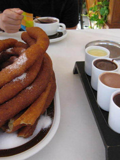 Una foto de Chocolate con churros