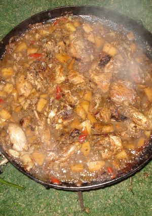Una foto de Pollo al disco con vino