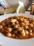 Potaje de garbanzos con jibia (sepia)