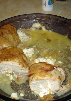 Una foto de Pollo enrollado con tocino