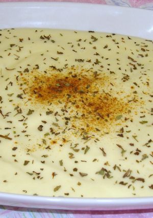 Una foto de Crema de calabacín con toque de hierbabuena