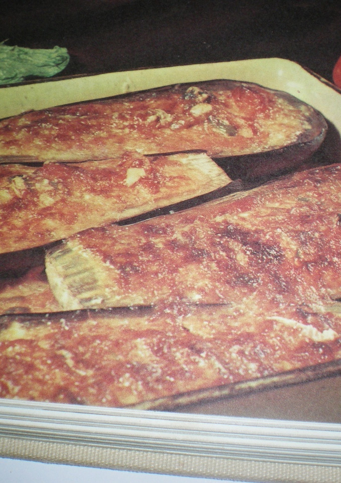 Una foto de Berenjenas rellenas con pimientos