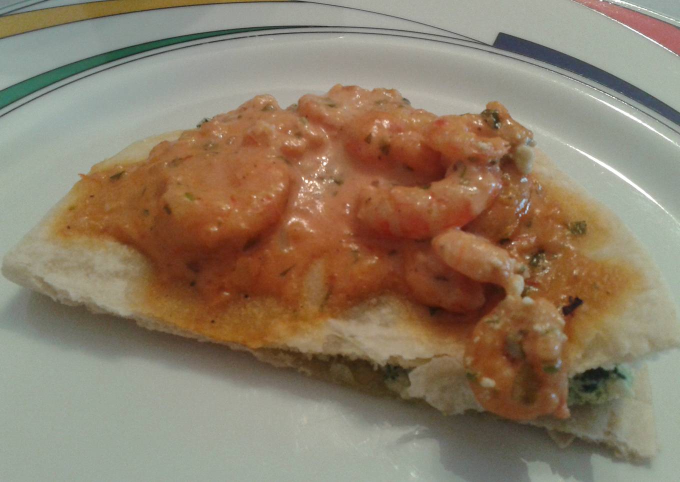 Crepes de espinaca camarones con salsa rosa