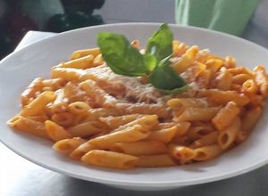 Una foto de Penne en salsa Arrabbiata