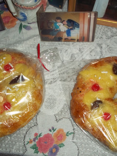 Una foto de Rosca de pascua con crema pastelera