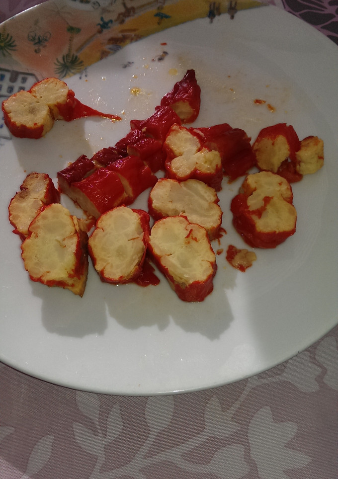 Una foto de Pimientos rojos rellenos de tortilla de patatas