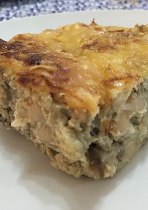 Una foto de Pastel de berenjena y alubias