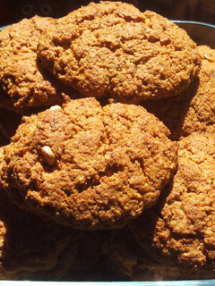 Foto principal de Galletas de avena, nueces y coco sin huevo