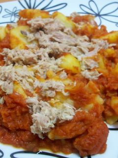 Una foto de Patatas al atún