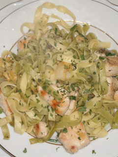 Foto principal de Pasta con trocitos de pollo