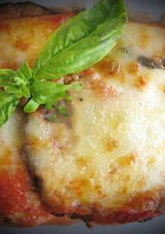 Una foto de Berenjenas a la parmesana al horno